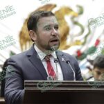 Presenta Reyes Galindo iniciativa para salvaguardar el respeto, la dignidad y la trayectoria de las maestras y maestros michoacanos
