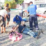 Choque de frente deja a un motociclista lesionado