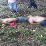 Encuentran a 2 muertos a balazos en Tecpan