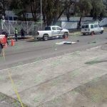 Mueren dos, entre ellos una niña de 10 años al derrapar una moto