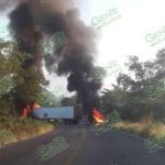 Bloqueos y un fallecido deja enfrentamiento en Tomatlán, Jalisco