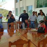 Maestros de la CNTE toman oficinas de palacio municipal