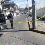 Comando ataca a balazos a tres hombres, uno logró sobrevivir