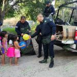 Entrega Policía Michoacán juguetes a niños de escasos recursos en LC