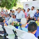 Entregan primeras tarjetas del Adulto Mayor y para Discapacitados