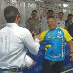 Entregan reconocimiento a Federico Pérez por 20 años de formar atletas de rendimiento