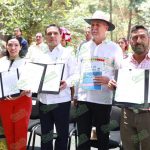 Llama Gobernador a impulsar un país sustentable