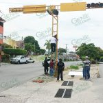 Con apoyo de Gustavo Morales estudiantes reparan semáforos