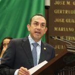 No es lo mismo prometer que gobernar, AMLO prometió oro y ahora informa de espejitos: Antonio Soto