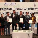 Signan convenio, diputados y empresarios, para la protección del medio ambiente