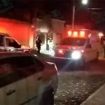 Moto sicario ataca a balazos a policía auxiliar, al cual lo deja herido