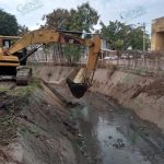 Con limpieza, garantiza gobierno fluidez de aguas pluviales en canales