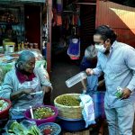 Alfonso Martínez entrega insumos sanitizantes en municipios de Michoacán