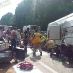 Identifican a 16 pasajeros lesionados en el choque de dos autobuses