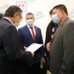 Gestiona Feliciano Flores mejoramiento de caminos y carreteras en Michoacán