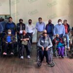 Javier Estrada y “Proyecto Acceso al Mundo” entregan equipos de movilidad motriz en Salvador Escalante