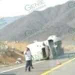 Cierran por varias horas la Siglo XXI por accidente de pipa