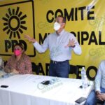 Escucha Toño Soto a liderazgos del PRD y PRI en Tarímbaro e Indaparapeo
