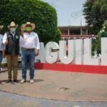 Magaña de la Mora, único candidato a la gubernatura en visitar Aguililla