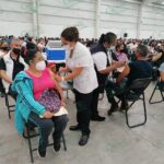 Todo un éxito primer día de vacunación en el Recinto Ferial