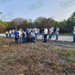 Alumnos y docentes del Cobaem dan limpieza al boulevard playero