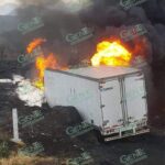 Mueren calcinadas dos personas al incendiarse un camión torton