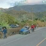 Mueren, una señora y un niño, en choque en la costera tramo Coahuayana