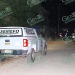 Localizan semi enterrado, cadáver baleado de un hombre