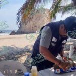 Mantienen prohibición sobre ostiones por marea roja en la costa michoacana
