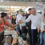 Se realiza Tianguis Artesanal de Domingo de Ramos en Uruapan