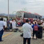 Retira Colola bloqueo carretero, dan ultimátum al Gobierno Michoacán