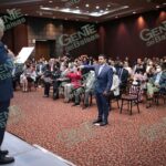 Entrega Bedolla certificados a notarios del estado