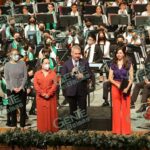 Asiste gobernador y su familia a concierto de la OSIM