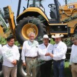 Entrega Bedolla maquinaria a municipios afectados por sismos