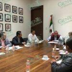 Gobiernos federal y estatal establecen diálogo con comisión de la CNTE