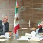 Bedolla e ISSSTE acuerdan incorporar a docentes jubilados a servicios de salud