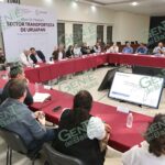 Bedolla presenta proyecto de cablebús a transportistas de Uruapan