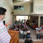 Los nuevos libros de texto son una porquería: Memo Valencia