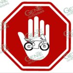 Piden poner alto a motociclistas; accidente deja un muerto en Coahuayana