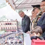 Miles disfrutan desfile cívico militar con motivo del natalicio de Morelos