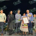 Artesana de Angahuan gana premio especial en concurso estatal