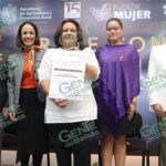 Son jefas de familia 49 % de beneficiadas con créditos para su negocio