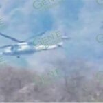 Repelen militares ataque de armados en Aquila con helicóptero artillado