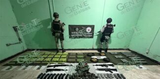 Sedena y GN aseguran armas largas, equipo táctico y cartuchos útiles del CJNG