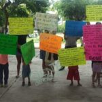 Piden en Aquila y Coahuayana comida y ayuda para desplazados de Coire