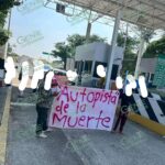 Realizan manifestación familiares de víctimas mortales en autopista
