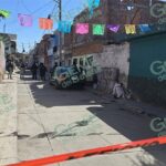 En Arteaga, una mujer resultó herida tras ser atacada a balazos por su pareja