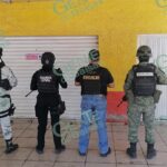 En Apatzingán, Fiscalía General asegura establecimiento de un autoservicio y decomisa narcótico