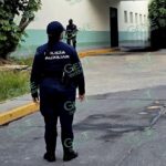 Joven mujer es asesinada a balazos en Tangamandapio
