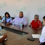 Yankel Benítez escucha y atiende a vecinos de colonia Primo Tapia